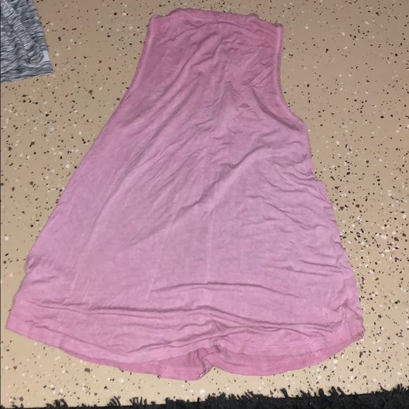 american eagle tank top - Picture 2 of 2